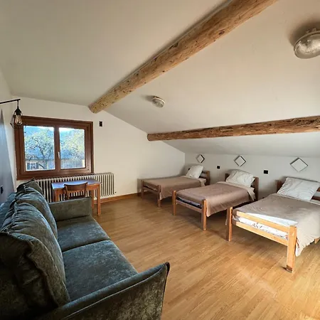 L'Ardesia Hostel Morzine Exterior photo