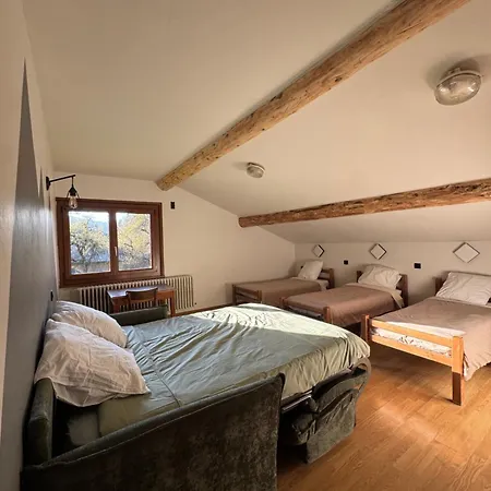 L'Ardesia Hostel Morzine Exterior photo