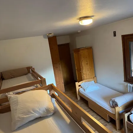 L'Ardesia Hostel Morzine Exterior photo