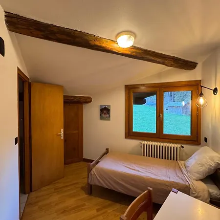 L'Ardesia Hostel Morzine Exterior photo