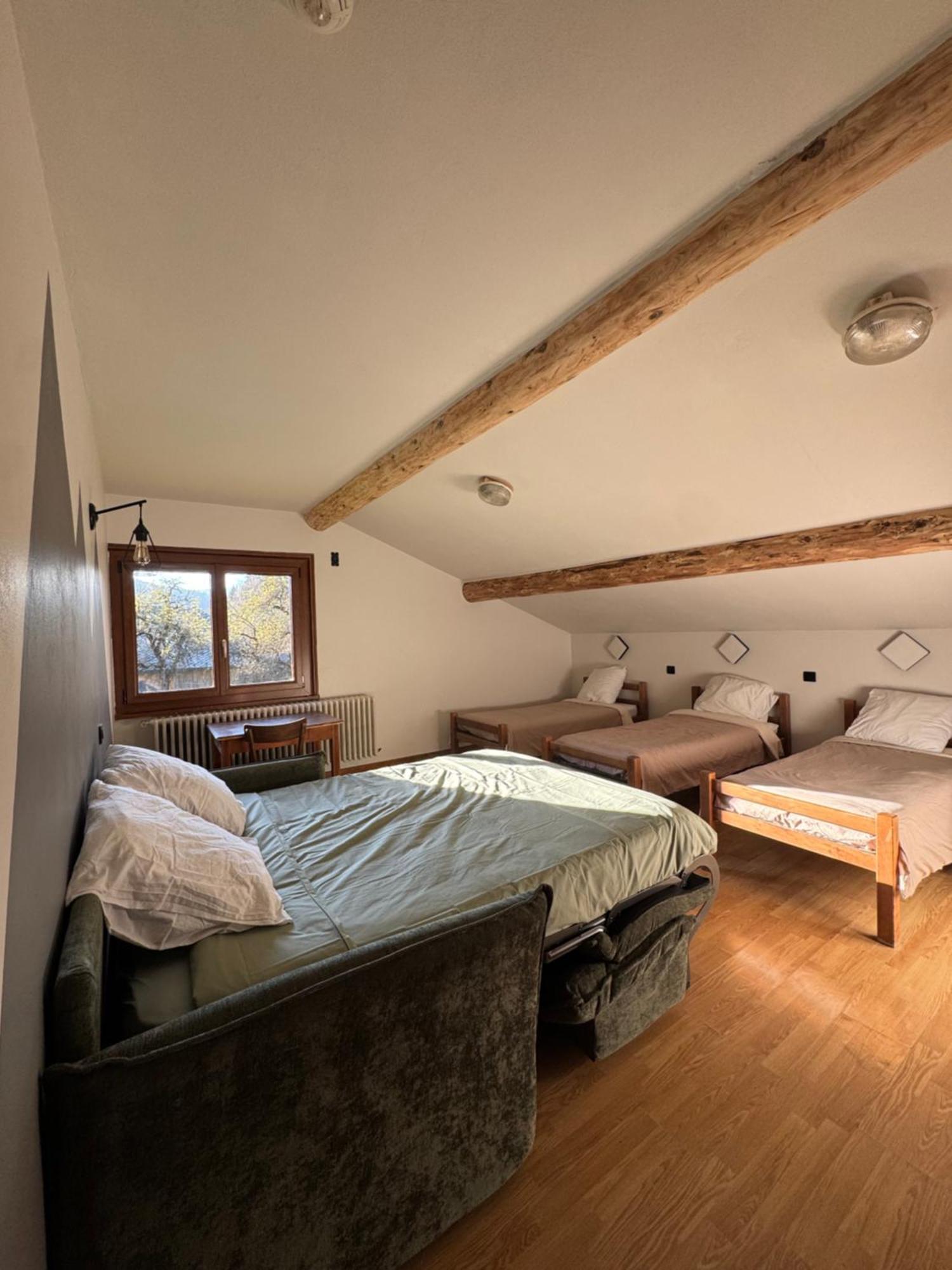 L'ardesia Hostel *