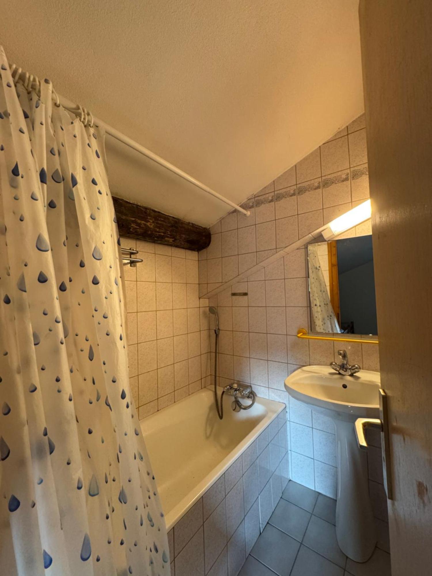 Hostel L'ardesia *